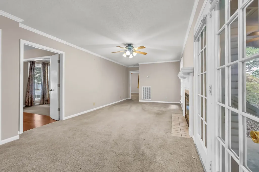 1761 Heritage Drive Clarksville TN 37043