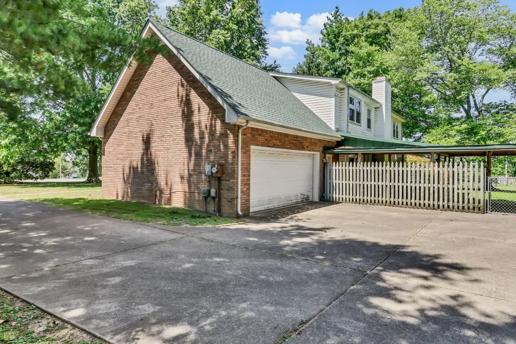 1761 Heritage Drive Clarksville TN 37043