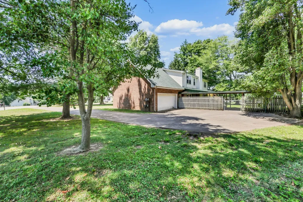 1761 Heritage Drive Clarksville TN 37043