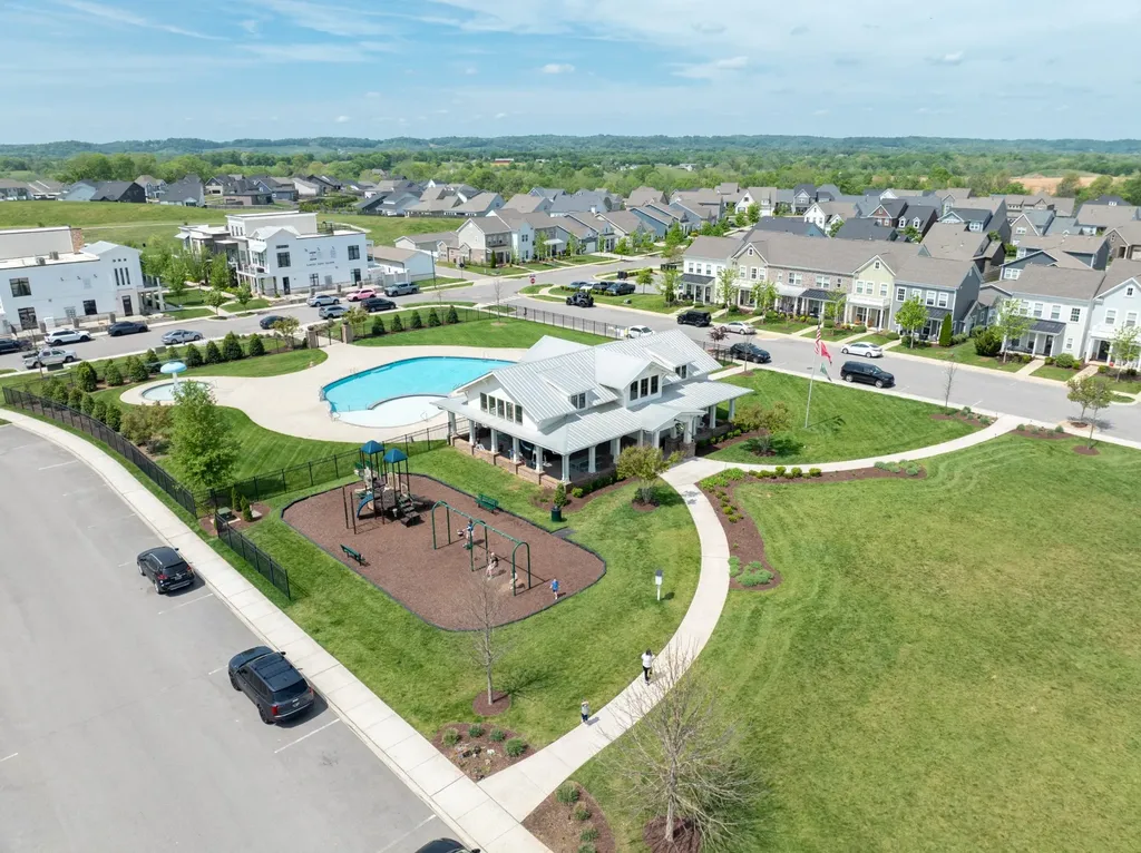 194 Phillips Bend Spring Hill TN 37174