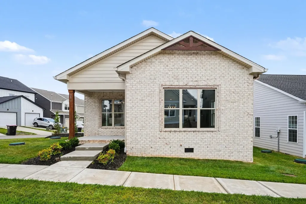 241 Franklin Street Pleasant View TN 37146