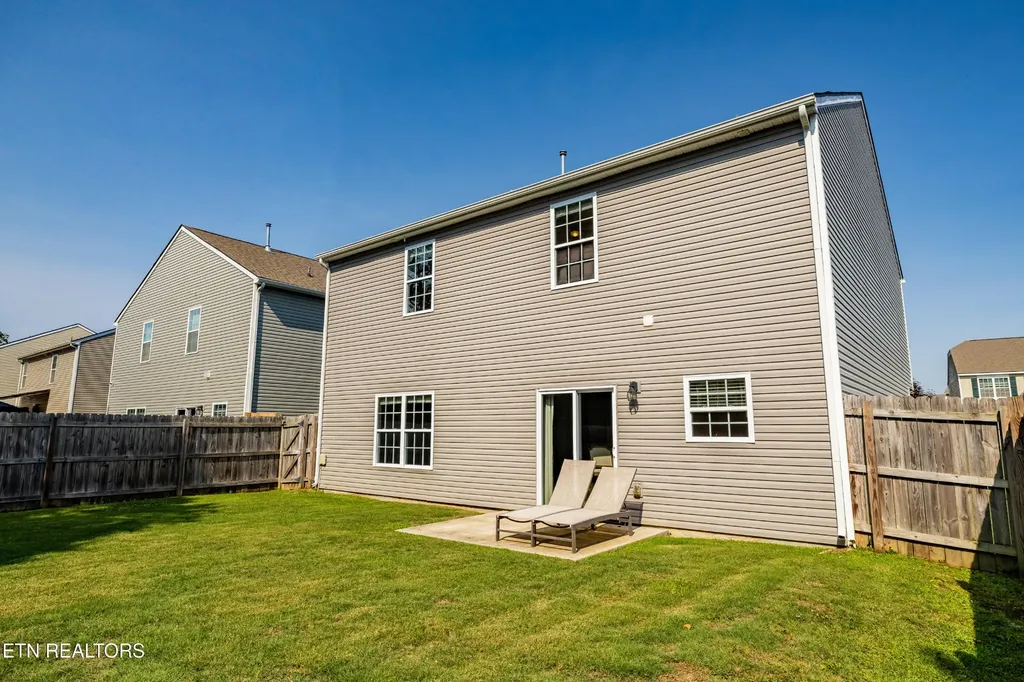 1252 Bill Wallace Drive Friendsville TN 37737