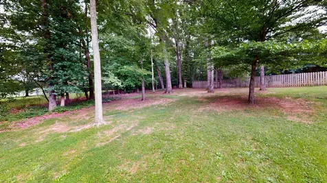 183 Country Wood Drive Paris TN 38242