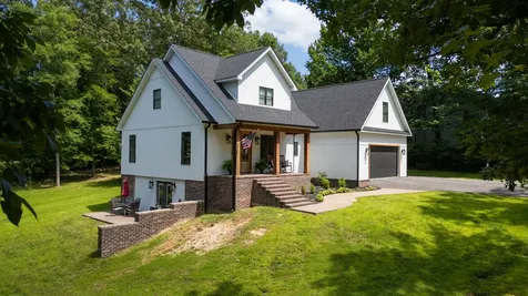 183 Country Wood Drive Paris TN 38242