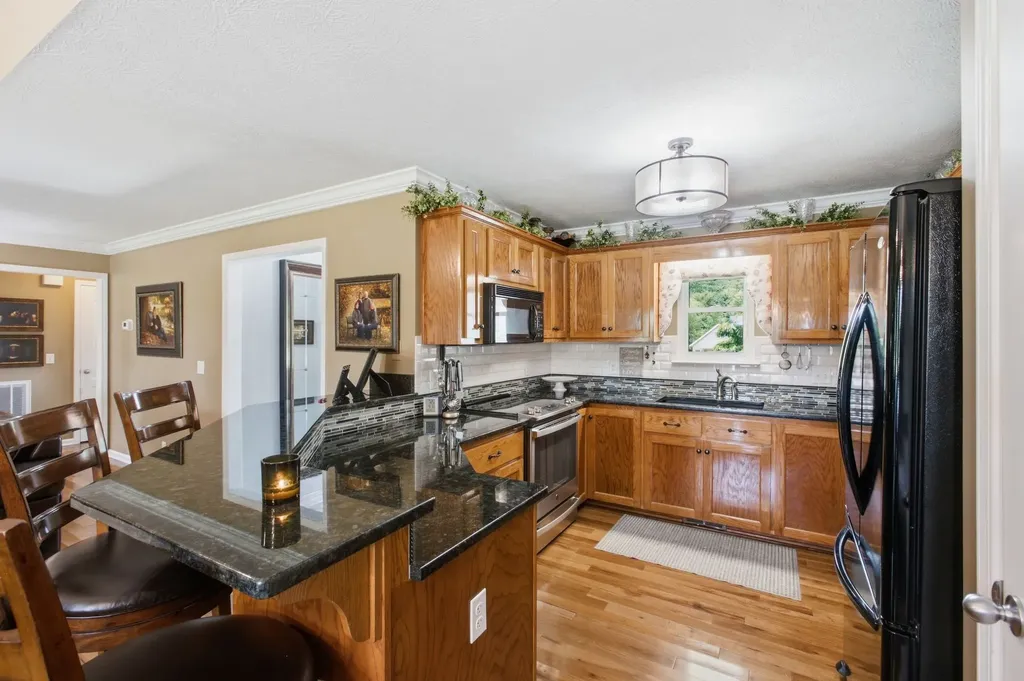502 Fawn Court Burns TN 37029