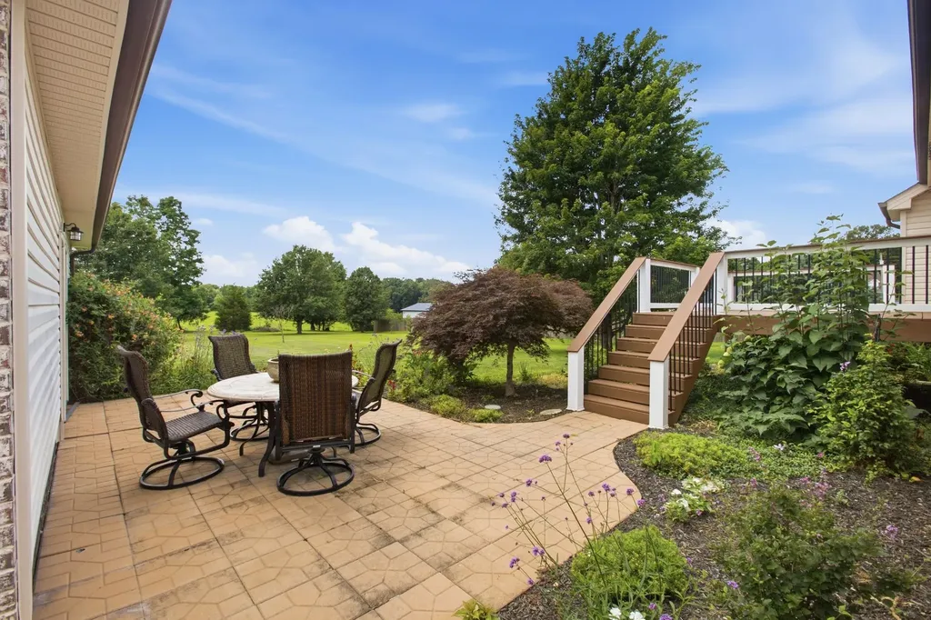 502 Fawn Court Burns TN 37029