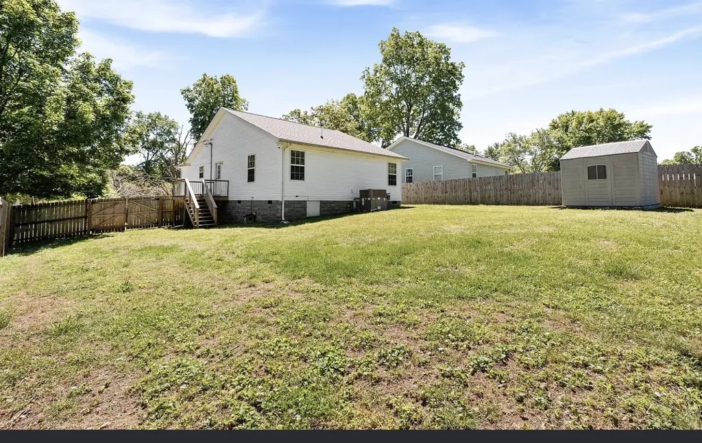 1206 Hornal Road White Bluff TN 37187