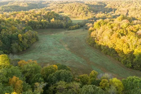3899 Boston Theta Road Thompsons Station TN 37179