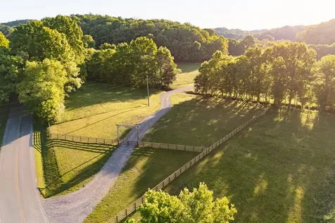 3899 Boston Theta Road Thompsons Station TN 37179