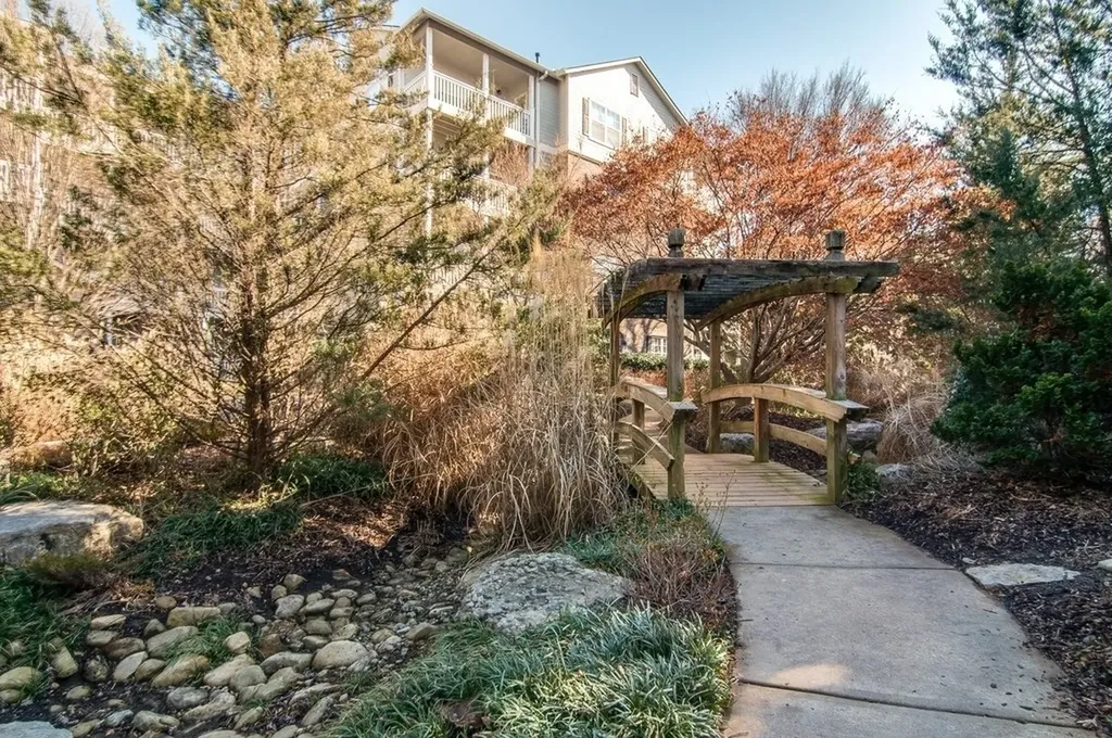 2025 Woodmont Boulevard Nashville TN 37215