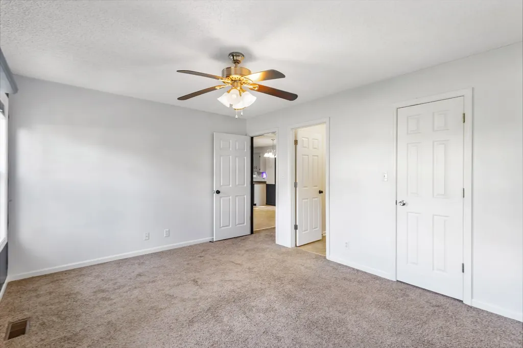 2627 Elkmont Drive Clarksville TN 37040