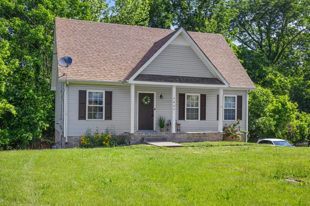 2627 Elkmont Drive Clarksville TN 37040