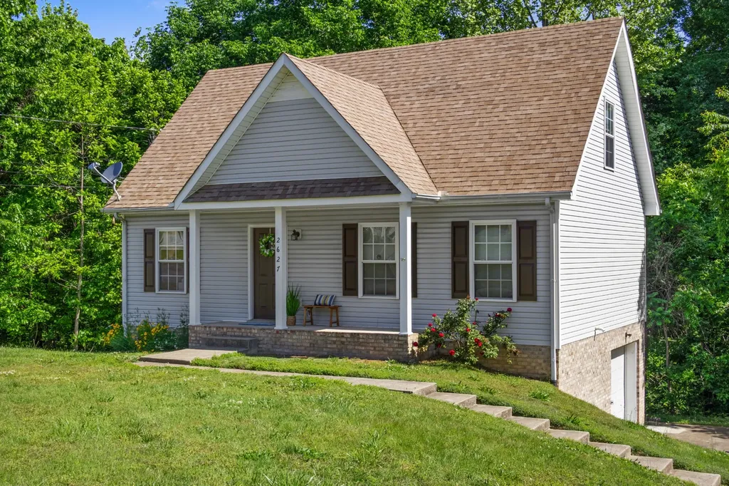2627 Elkmont Drive Clarksville TN 37040