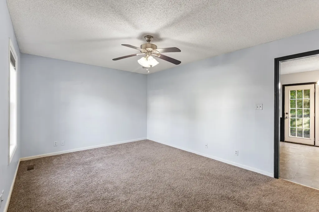 2627 Elkmont Drive Clarksville TN 37040