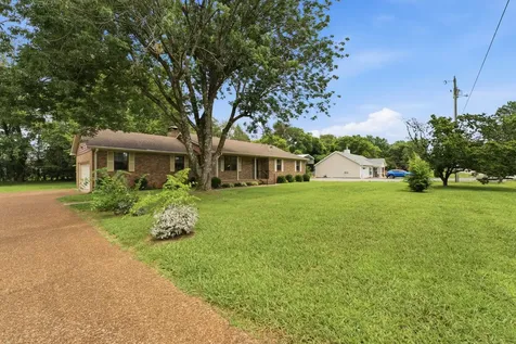 344 Highfield Drive Murfreesboro TN 37128