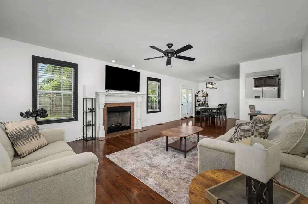 689 Fox Hound Drive Clarksville TN 37040