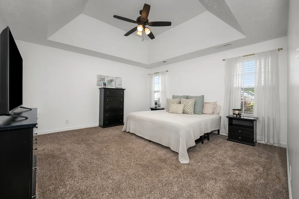 689 Fox Hound Drive Clarksville TN 37040