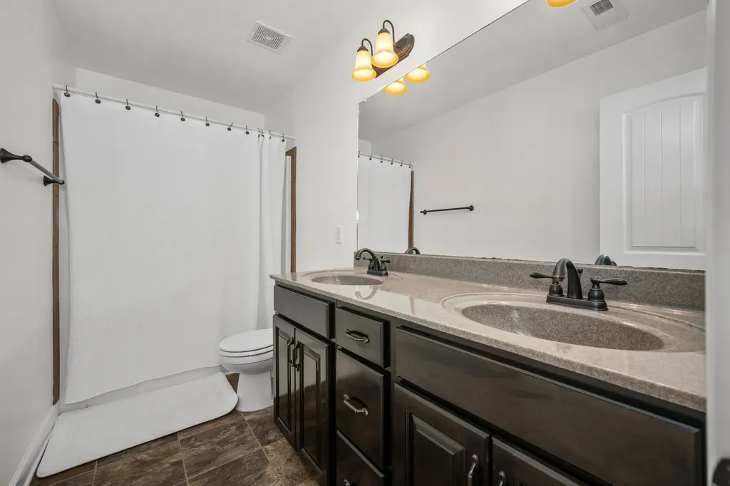 689 Fox Hound Drive Clarksville TN 37040