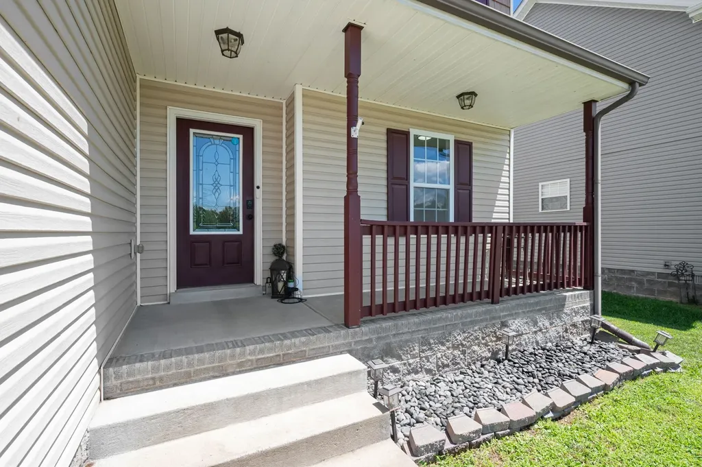 689 Fox Hound Drive Clarksville TN 37040