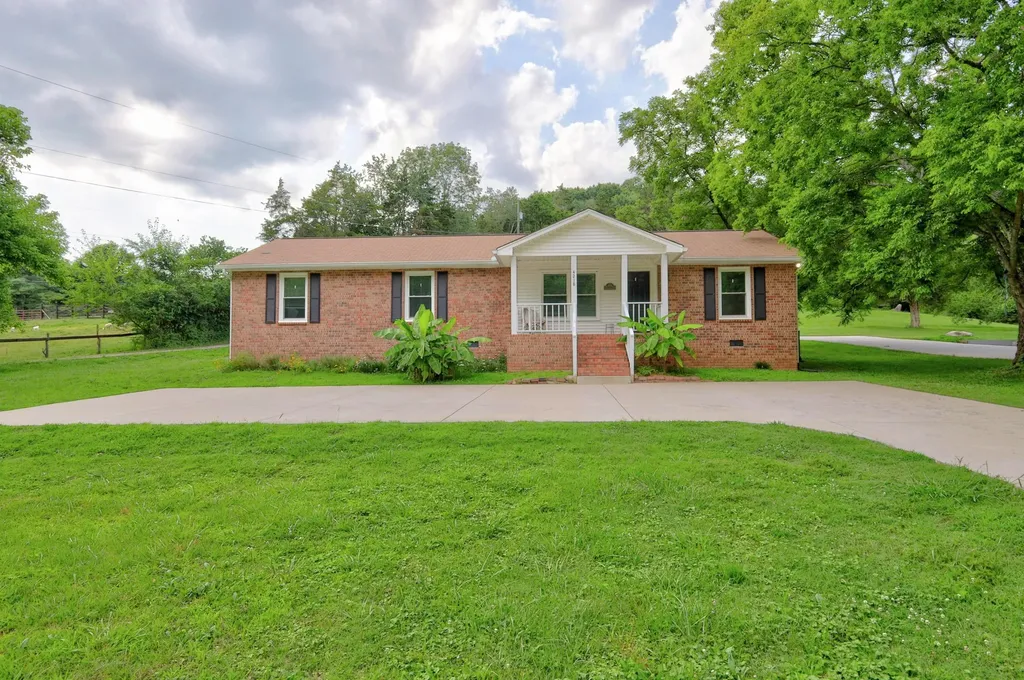 4218 Long Hollow Pike Goodlettsville TN 37072