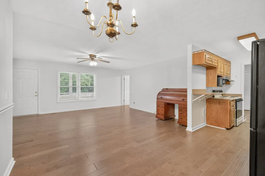 4218 Long Hollow Pike Goodlettsville TN 37072