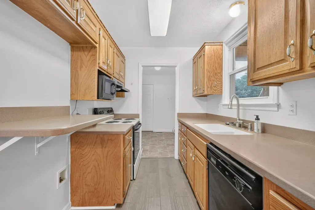 4218 Long Hollow Pike Goodlettsville TN 37072