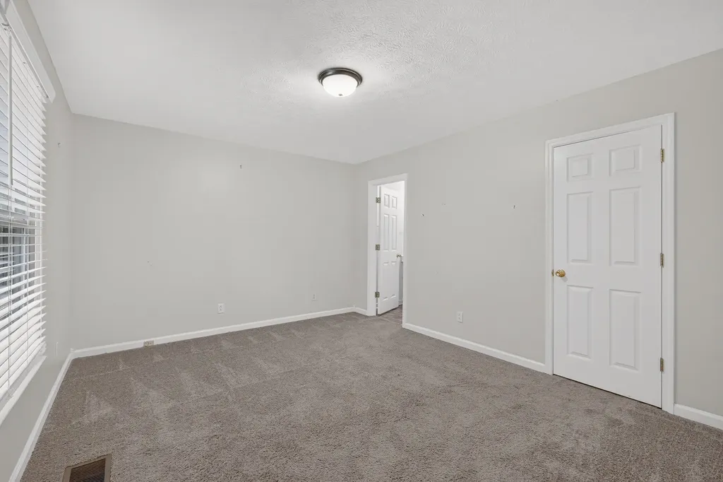 4218 Long Hollow Pike Goodlettsville TN 37072