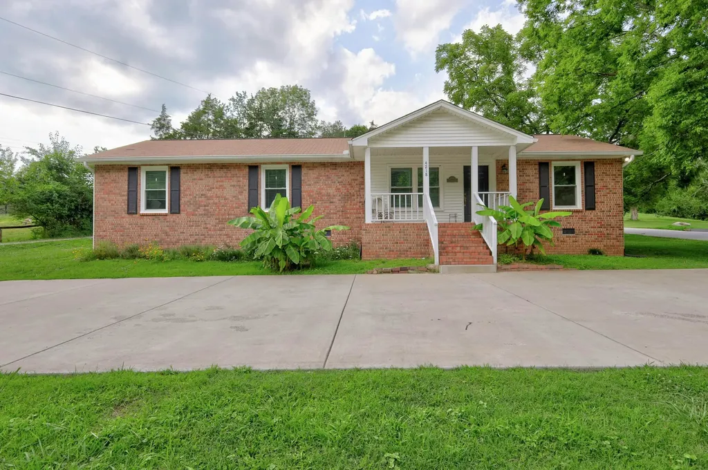 4218 Long Hollow Pike Goodlettsville TN 37072
