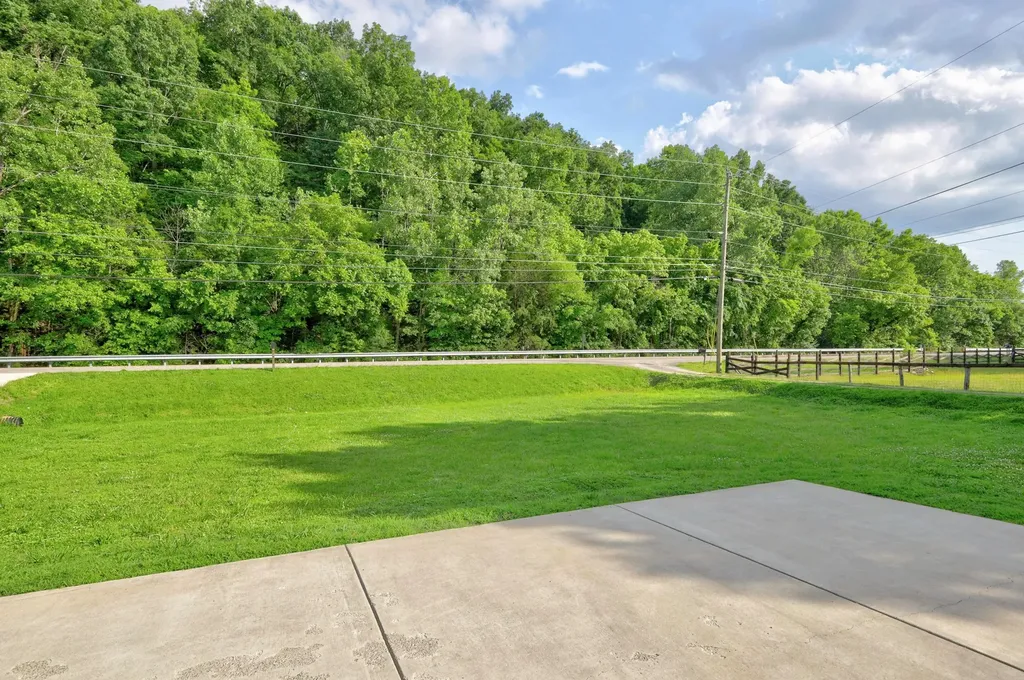 4218 Long Hollow Pike Goodlettsville TN 37072