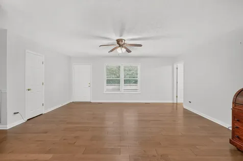 4218 Long Hollow Pike Goodlettsville TN 37072