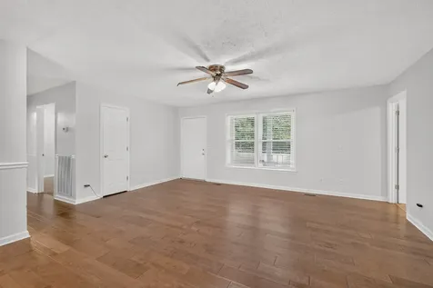4218 Long Hollow Pike Goodlettsville TN 37072