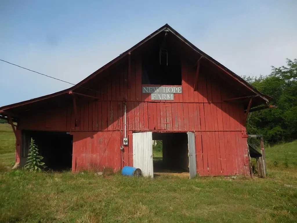 0 Flynns Lick Lane Gainesboro TN 38562