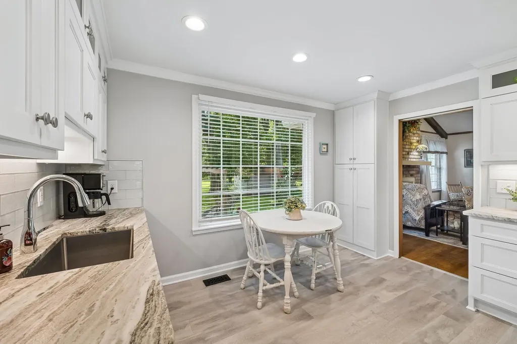 1996 Graceland Drive Goodlettsville TN 37072