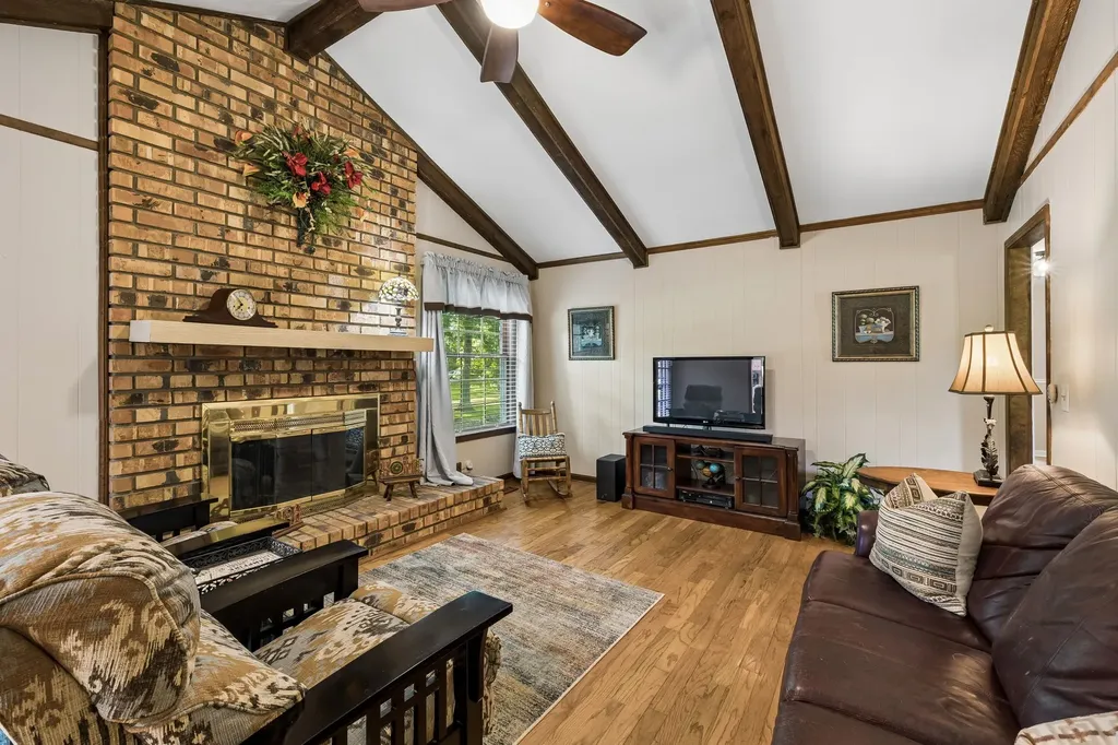 1996 Graceland Drive Goodlettsville TN 37072