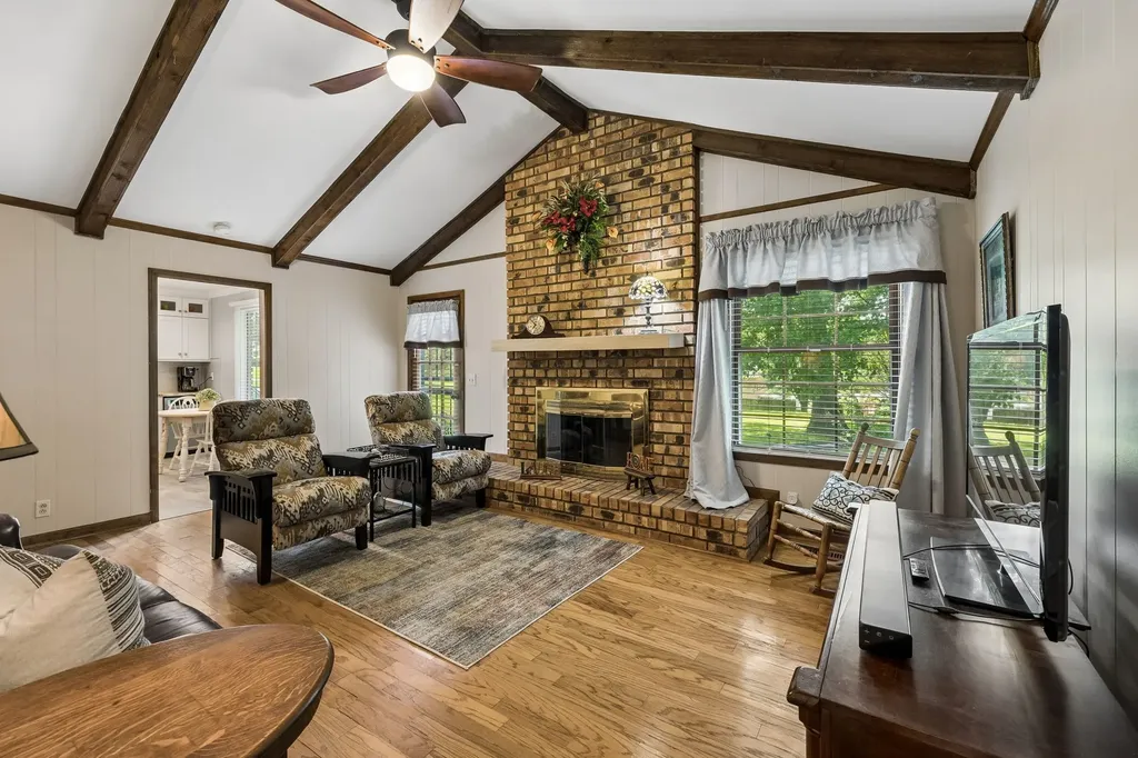 1996 Graceland Drive Goodlettsville TN 37072