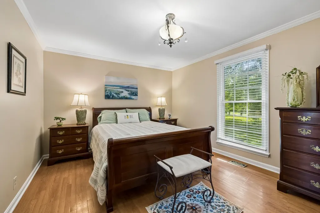 1996 Graceland Drive Goodlettsville TN 37072