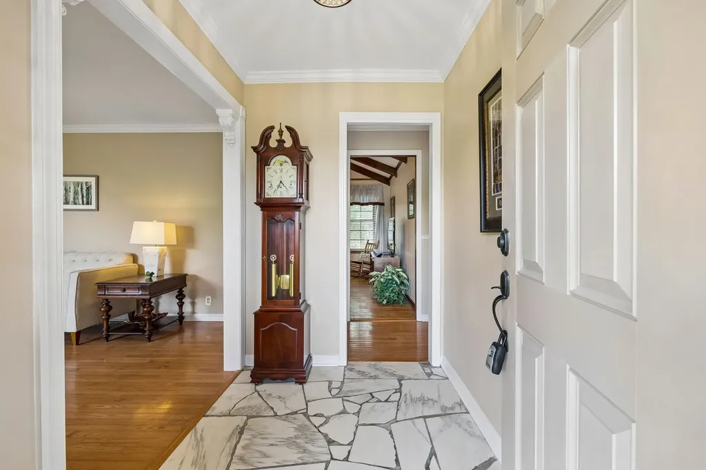 1996 Graceland Drive Goodlettsville TN 37072