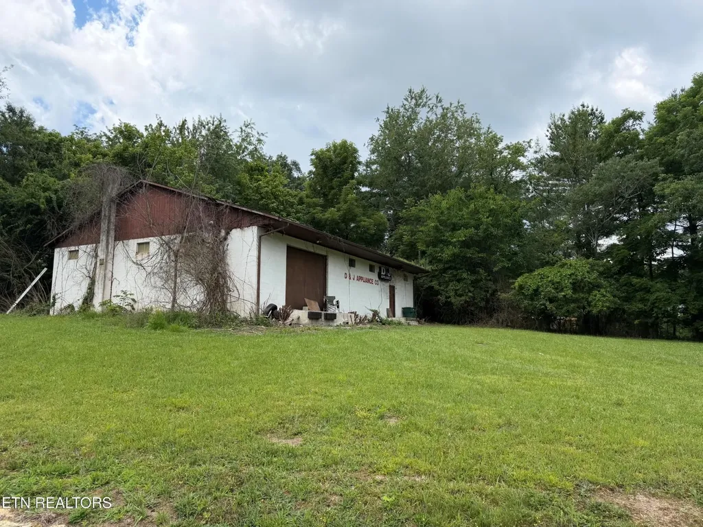 424 Cook Road Crossville TN 38555