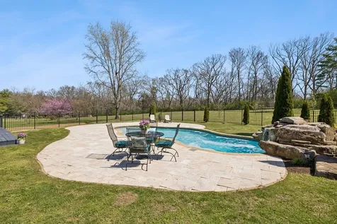 1412 Arrowhead Drive Brentwood TN 37027