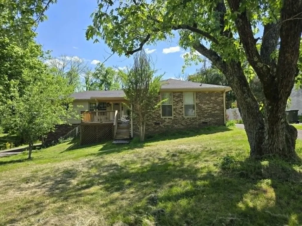 605 Harpeth Pkwy, E Nashville TN 37221