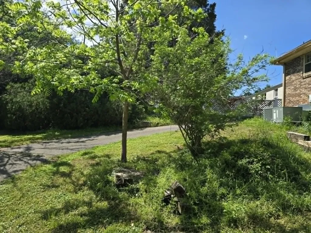 605 Harpeth Pkwy, E Nashville TN 37221