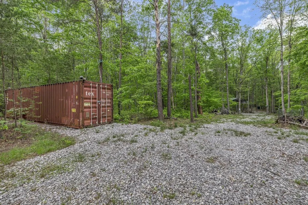 1034 Gadsden Way Spencer TN 38585