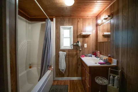 141 Zimmerman Street Hohenwald TN 38462