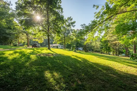 141 Zimmerman Street Hohenwald TN 38462