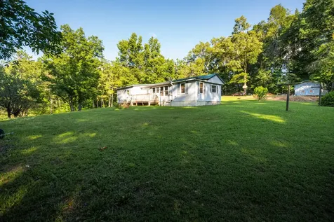 141 Zimmerman Street Hohenwald TN 38462