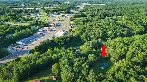 141 Zimmerman Street Hohenwald TN 38462