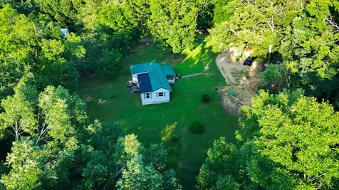 141 Zimmerman Street Hohenwald TN 38462