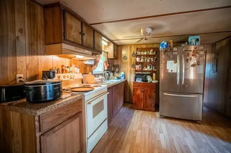 141 Zimmerman Street Hohenwald TN 38462
