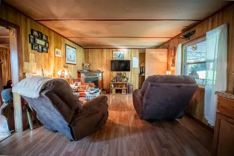 141 Zimmerman Street Hohenwald TN 38462