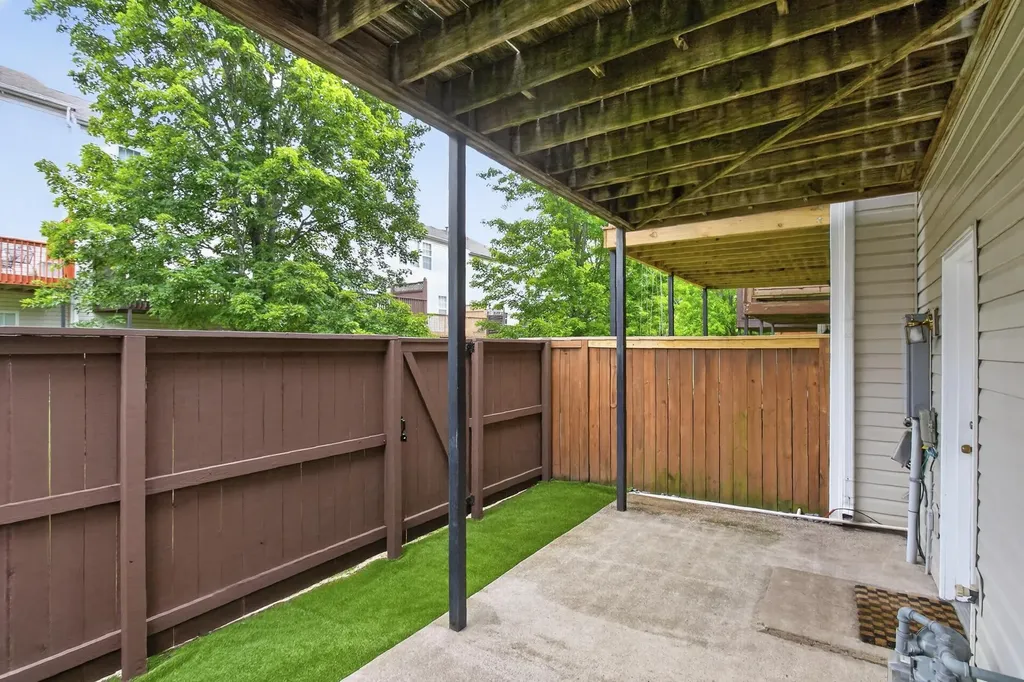 7252 Highway 70, S Nashville TN 37221